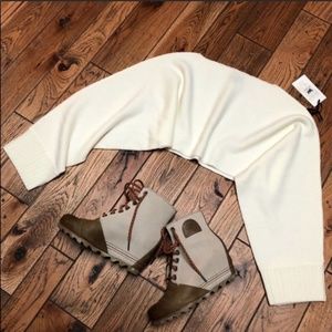 Crop Sweater W by Worth